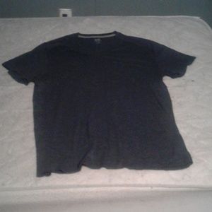 Old Navy V-neck T-shirt